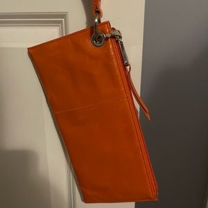 Hobo Vida Leather Wristlet